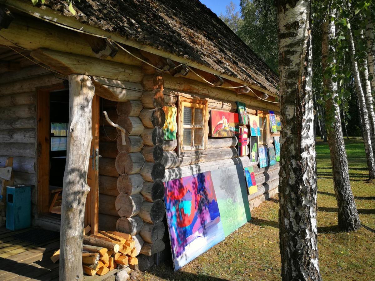 Vieversyne Country house
